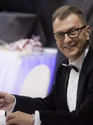 52998_180926230627.m